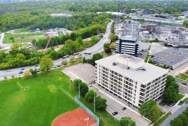 Additional image 21 of 1 Leaside Park Dr Unit 219