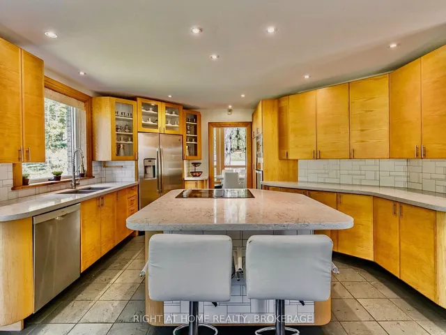 Additional image 14 of 774 Old Dundas Rd