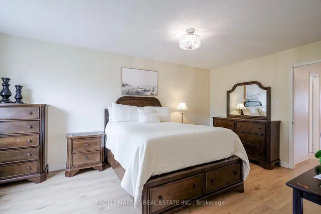 Additional image 18 of 64 Tiller Tr