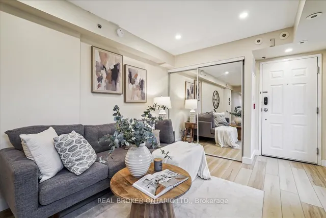 Additional image 3 of 22 Laidlaw St Unit 1233C