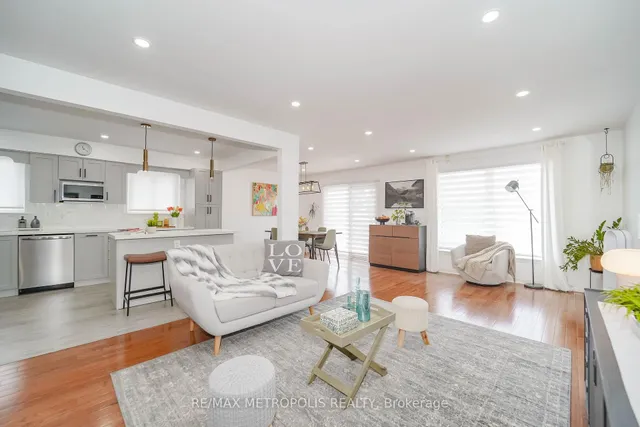 Additional image 36 of 44 Tineta Cres