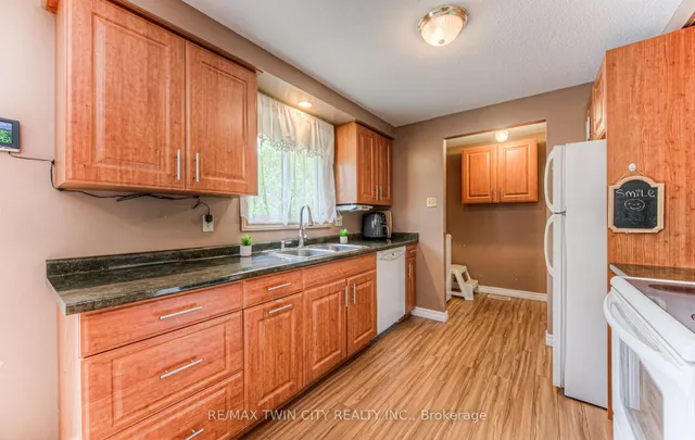 Additional image 16 of 82 Roseneath Cres