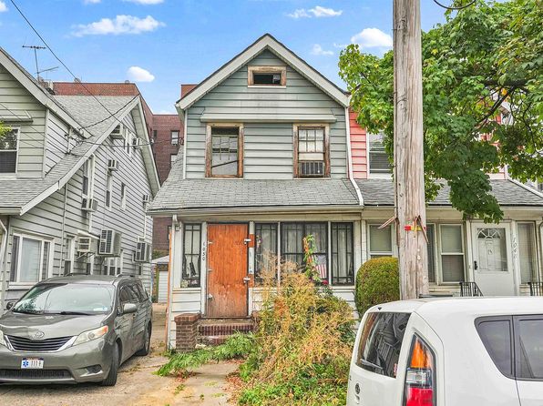 1050 E 31st St, Brooklyn, NY 11210