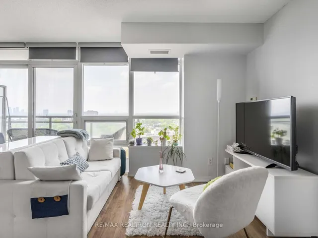 Additional image 7 of 38 Joe Shuster Way Unit 2011