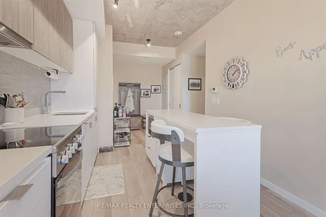 Additional image 11 of 7 Smith Cres Unit 410