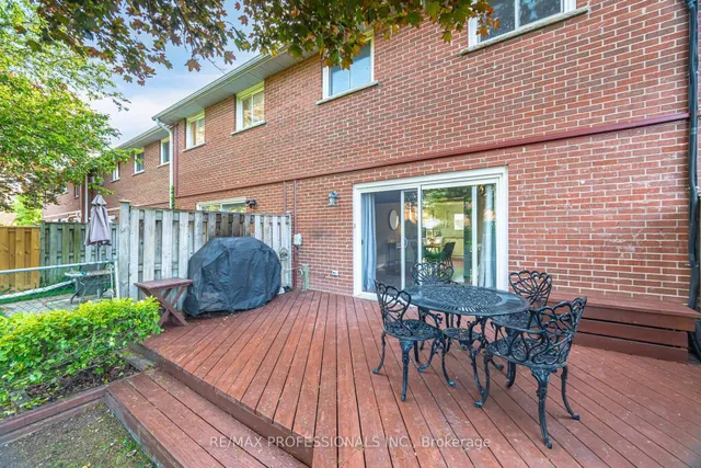 Additional image 40 of 582 Renforth Dr Unit 34