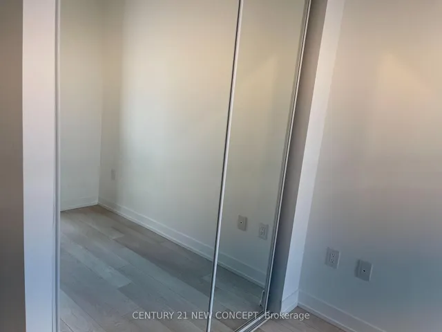 Additional image 19 of 39 roehampton Ave Unit 1204