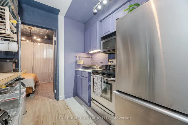 Additional image 39 of 476 King St