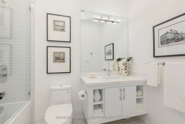 Additional image 24 of 125 Regina Ave