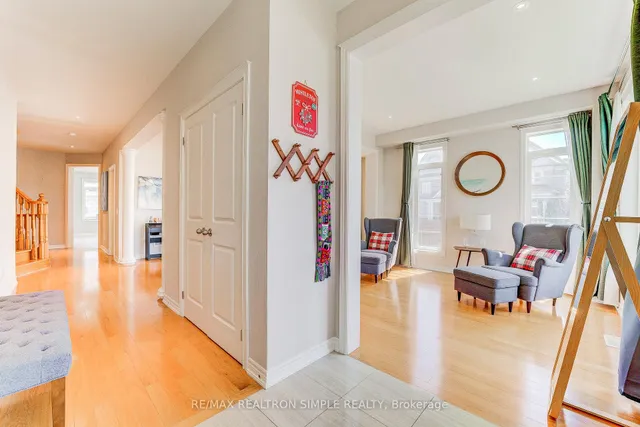 Additional image 24 of 574 North Park Blvd