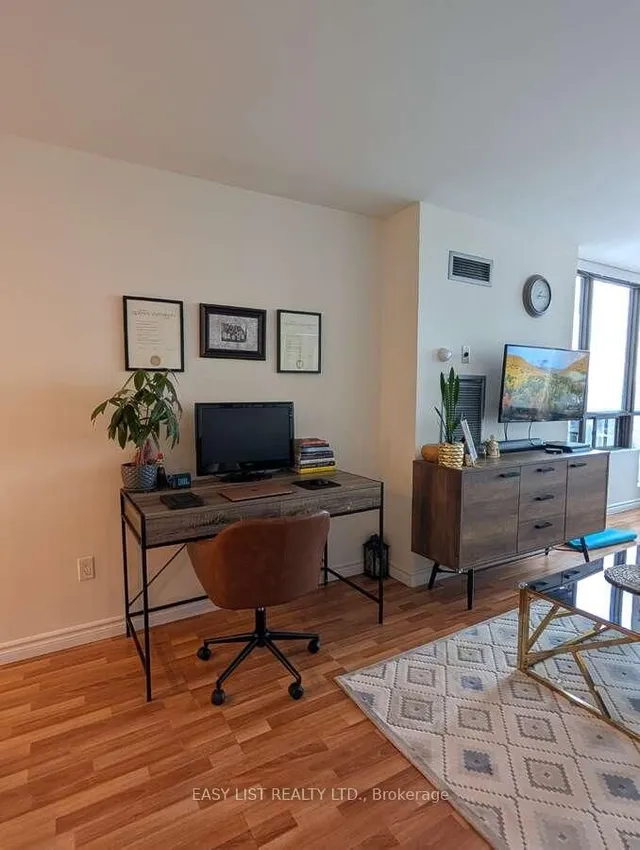 Additional image 7 of 117 Gerrard St Unit 903