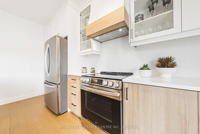 Additional image 7 of 546 Benninger Dr