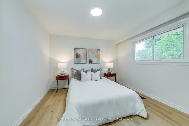 Additional image 24 of 564 Dynes Rd