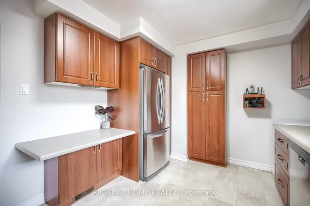 Additional image 14 of 14 Amulet St