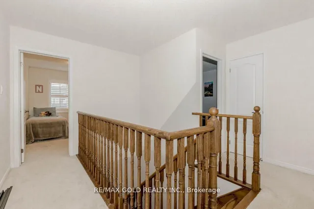 Additional image 31 of 475 Queen Mary Dr