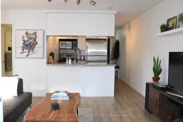 Additional image 8 of 1005 King St Unit 307