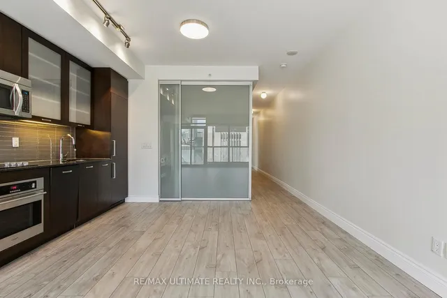 Additional image 33 of 210 Simcoe St Unit 611