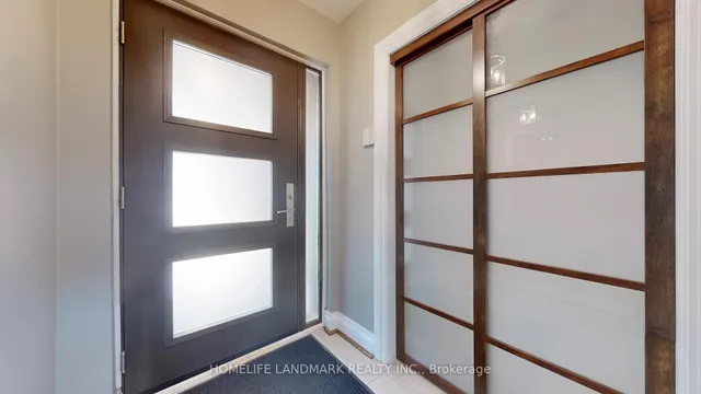 Additional image 6 of 12 Carousel Crt