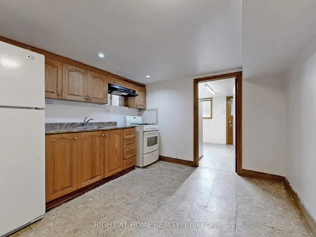 Additional image 28 of 1072 Dufferin St