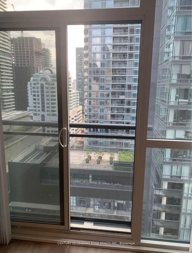 Additional image 10 of 99 John St Unit 1805