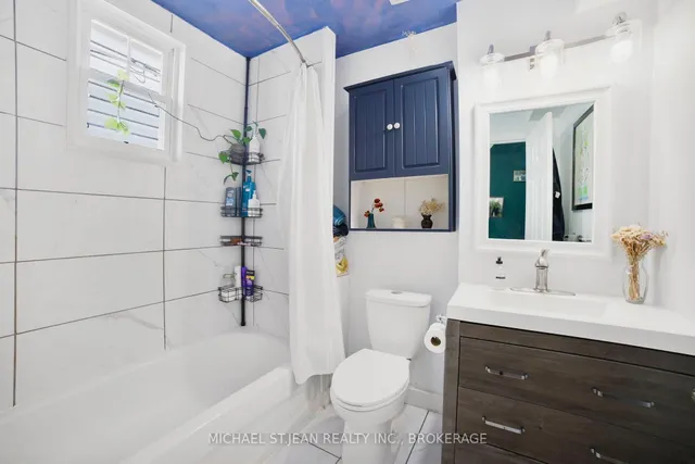 Additional image 30 of 10 Alice St