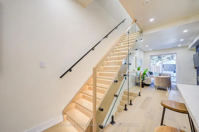 Additional image 18 of 219 Logan Ave