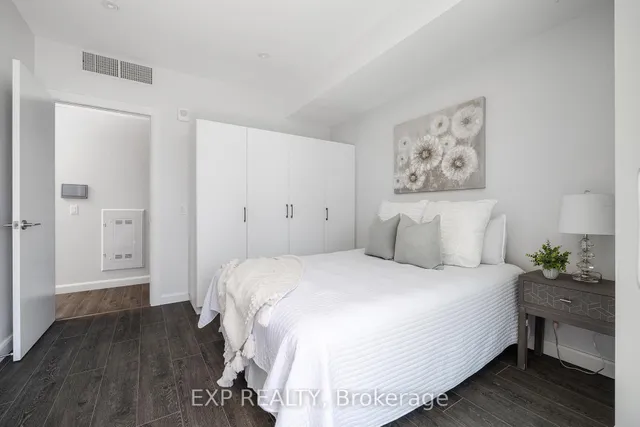Additional image 8 of 741 King St Unit 408