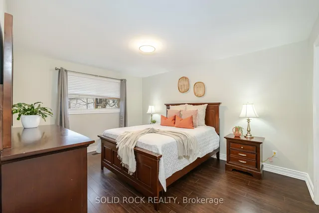 Additional image 17 of 30 Pleasantview Ave