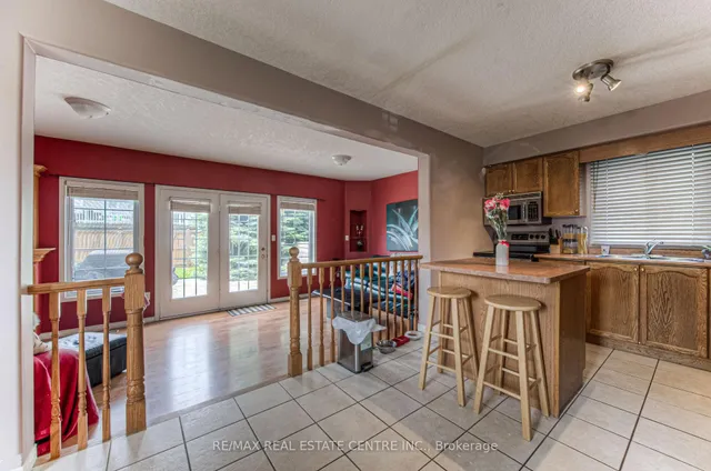 Additional image 11 of 112 Milfoil Cres