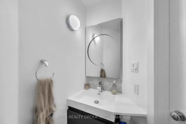 Additional image 36 of 75 Markham St Unit 7