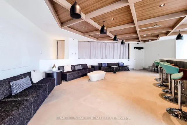 Additional image 38 of 600 North Service Rd Unit 213