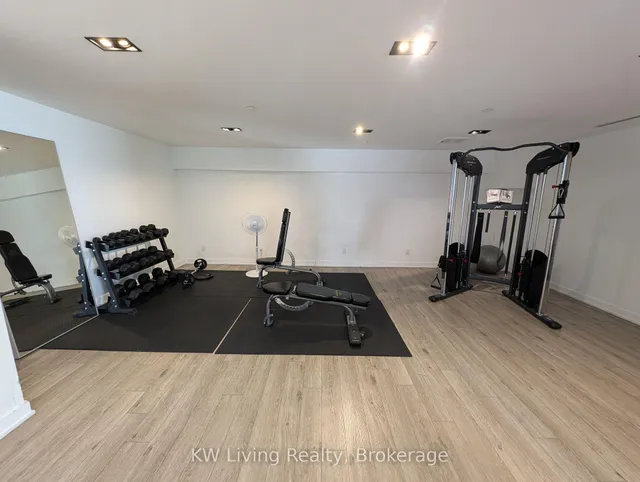 Additional image 12 of 17 Dundonald St Unit 1408