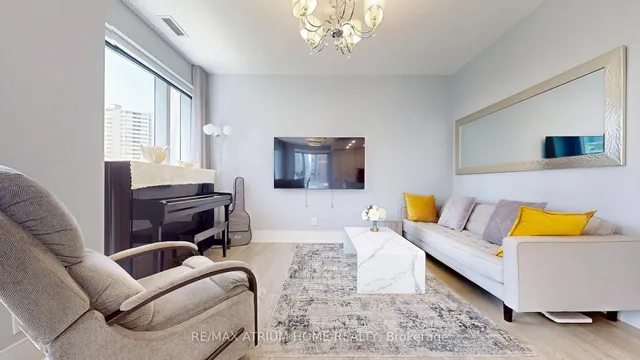 Additional image 17 of 1 Gloucester St Unit 715