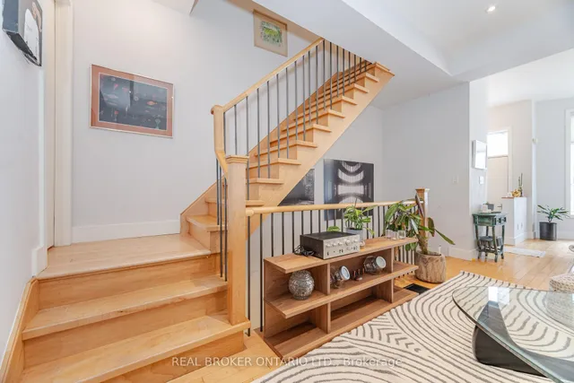 Additional image 13 of 476 King St