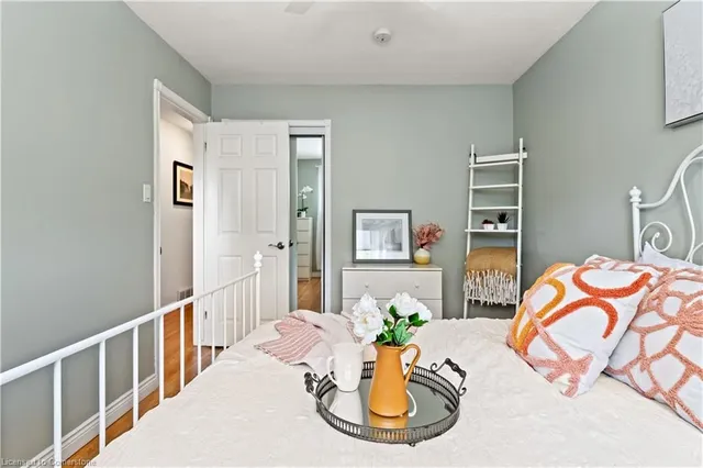 Additional image 20 of 380 Bryant Cres