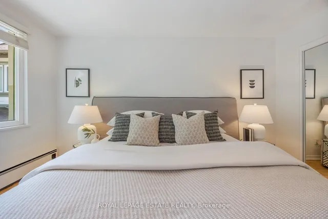 Additional image 40 of 21 Benlamond Ave Unit 4