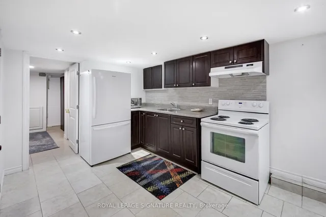 Additional image 35 of 15 Glebeholme Blvd