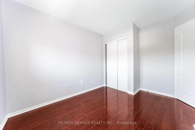 Additional image 24 of 13 Ozner Crt