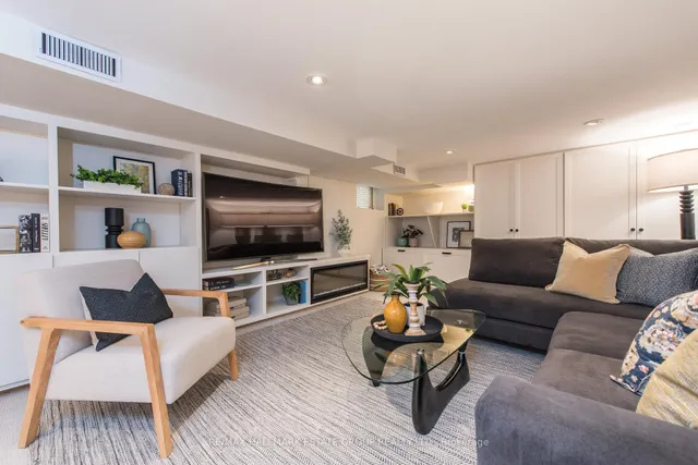 Additional image 28 of 56 Oakcrest Ave