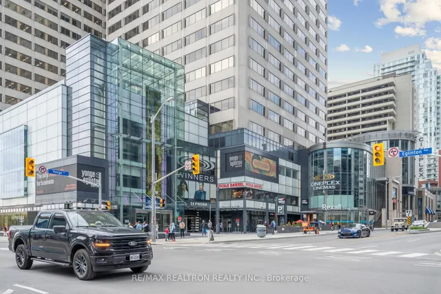 Additional image 38 of 2181 Yonge St Unit 1908