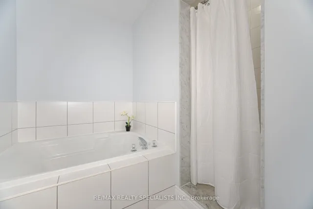 Additional image 30 of 2341 Parkhaven Blvd Unit 13