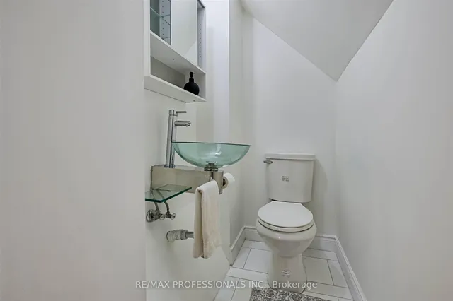 Additional image 17 of 36 Florence Cres