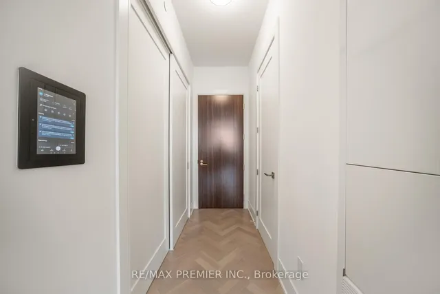 Additional image 8 of 455 Wellington St Unit 301