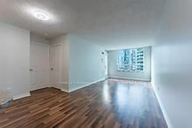 Additional image 20 of 19 Grand Trunk Cres Unit 1202