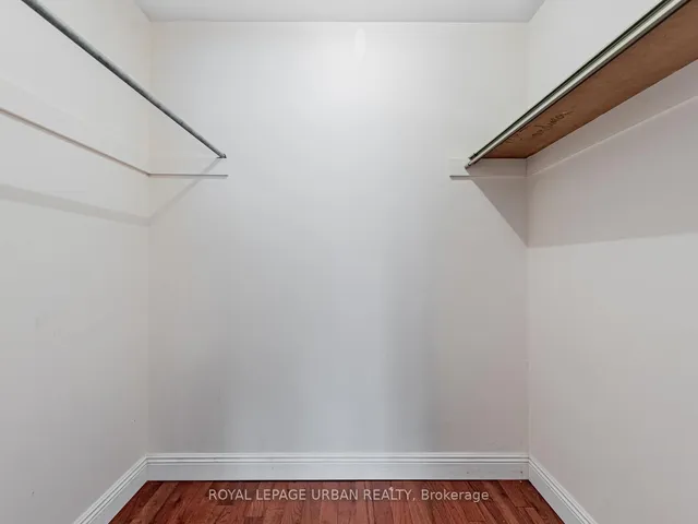 Additional image 24 of 122 Hildenboro Sq