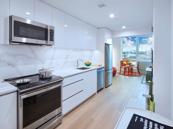 4650 Broadway #609, New York, NY 10040
