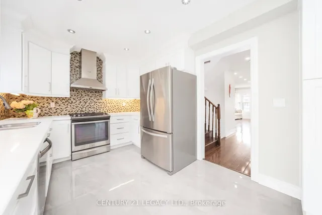 Additional image 12 of 28 Sunnybrook Cres