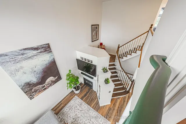 Additional image 40 of 95 Livingstone Dr