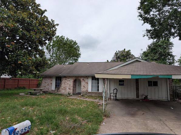 8355 Whitecastle Ln, Houston, TX 77088