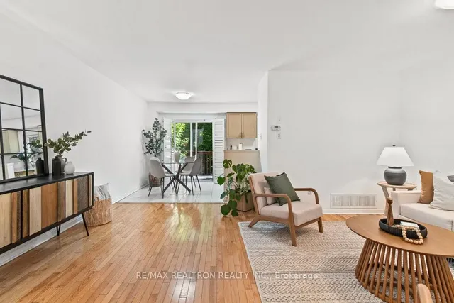 Additional image 3 of 31 Treeland Way Unit 16